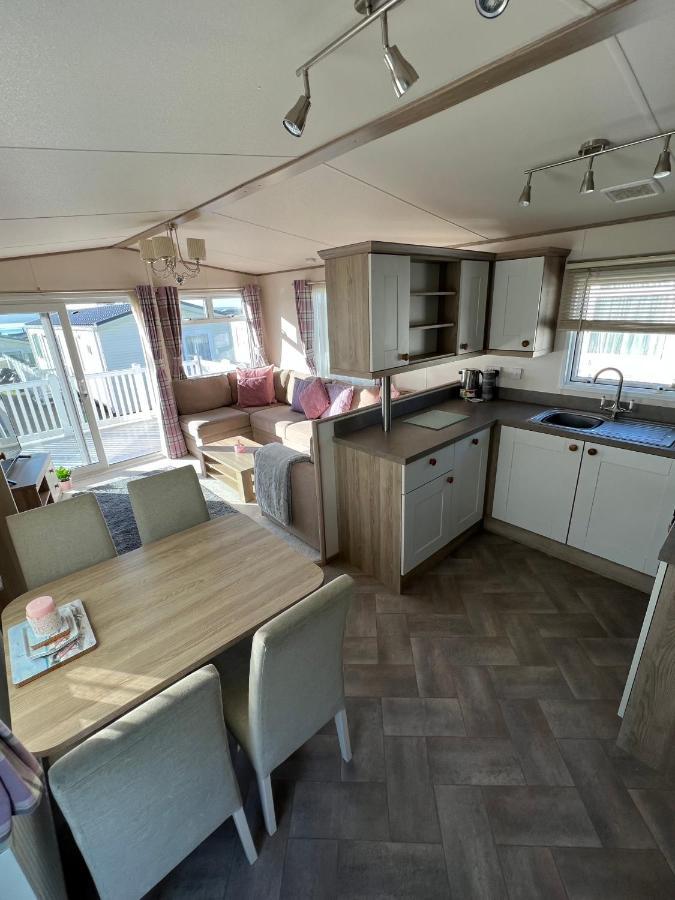 Anchors Rest - Family Caravan - Haven Lytchett Minster Exterior photo